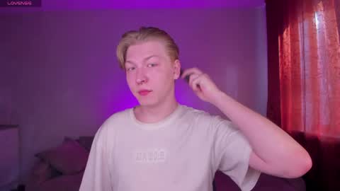 Sever online show from April 13, 1:44 am