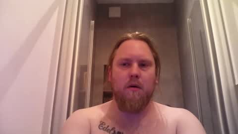 thenewdude1992 online show from April 7, 7:03 pm