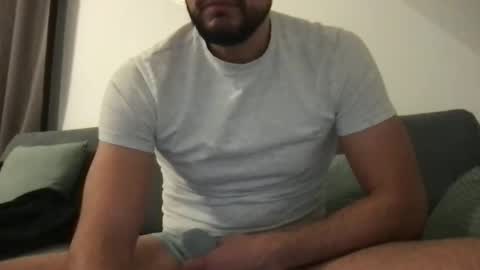 thenudeworldrover online show from February 26, 8:33 pm