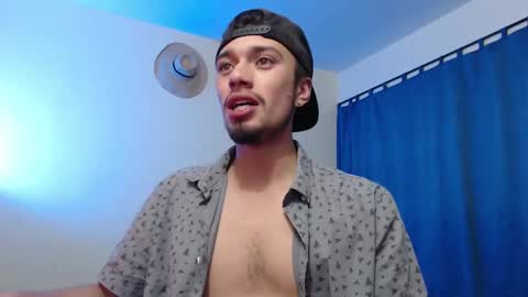 Snapshot of theo_stone04 chatting on November 18, 6:56 pm Theo online show from November 18, 6:56 pm