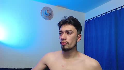 Snapshot of theo_stone04 chatting on November 28, 6:38 am Theo online show from November 28, 6:38 am