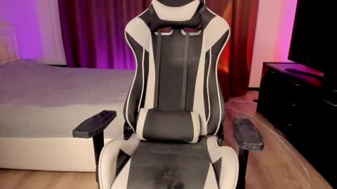 Theresa online show from February 23, 1:02 am