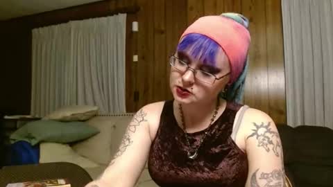 Siren of the Fae online show from April 4, 12:20 am