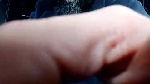 Snapshot of thesixpack_ chatting on March 5, 1:51 pm thesixpack_ online show from March 5, 1:51 pm