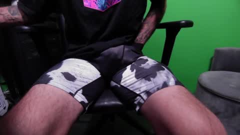 Snapshot of thevulvaaddict chatting on June 28, 1:28 pm TheVulvaAddict aka kuruptxxx online show from June 28, 1:28 pm