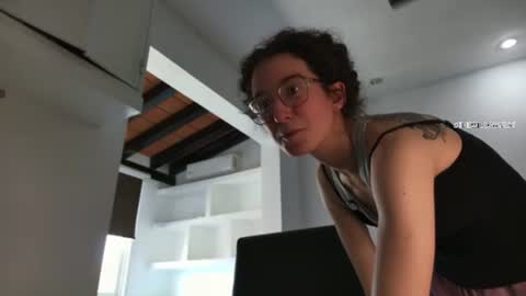 thewillownest online show from August 2, 4:27 pm
