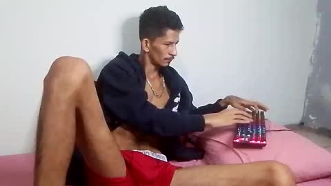 theyllorwillians online show from June 1, 9:44 am