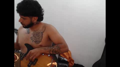 Thiago balconee online show from October 20, 10:43 pm