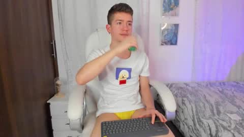 Manuel online show from September 29, 2:27 am