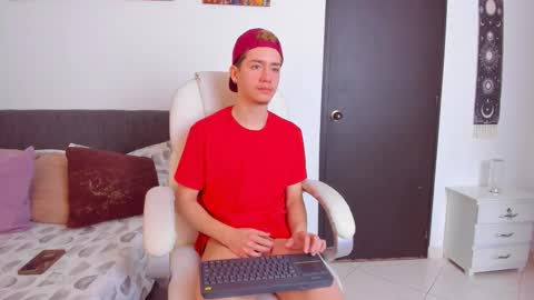 Manuel online show from February 28, 2:51 pm