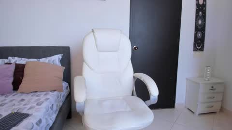 Manuel online show from March 1, 3:03 pm