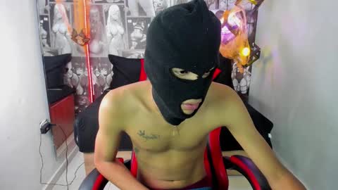 T H I A G O  online show from October 22, 1:55 pm