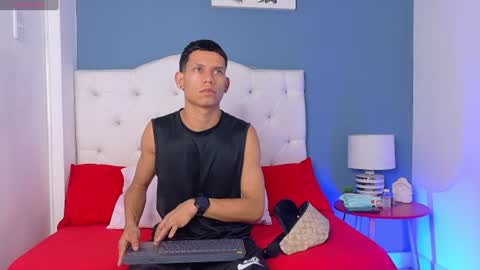 T H I A G O online show from June 20, 7:22 am
