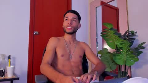 ThiagoFerreti online show from March 27, 8:26 am