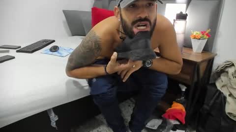 Thia Gomez online show from March 6, 7:21 pm