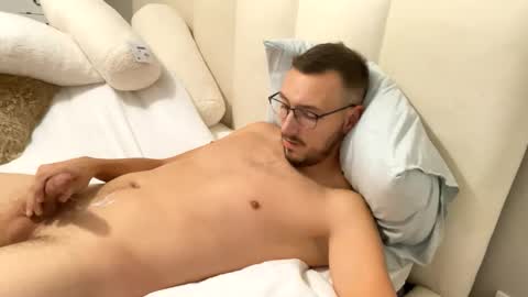 thib9223 online show from November 15, 5:42 pm