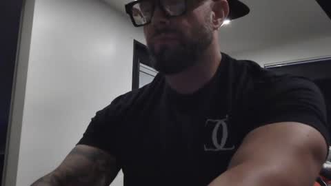 thiccbull12 online show from August 3, 12:32 pm