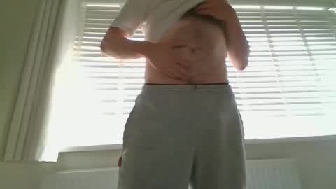 thickcocka13x online show from May 28, 5:43 pm
