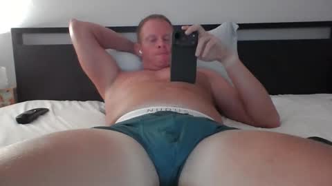 thickkredd8 online show from February 15, 1:24 am