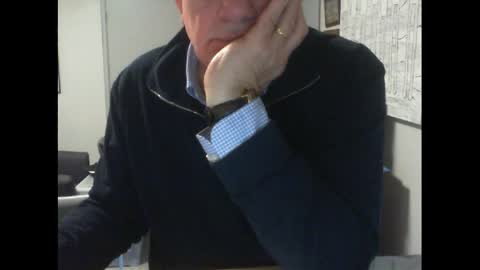 James online show from May 9, 3:01 am