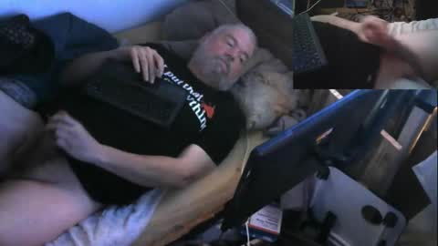 Snapshot of thisguyscott976866 chatting on February 10, 2:32 pm Thisguyscott online show from February 10, 2:32 pm