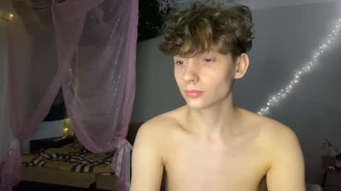 Snapshot of thomas617826 chatting on June 14, 5:48 pm Thomas Hill online show from June 14, 5:48 pm