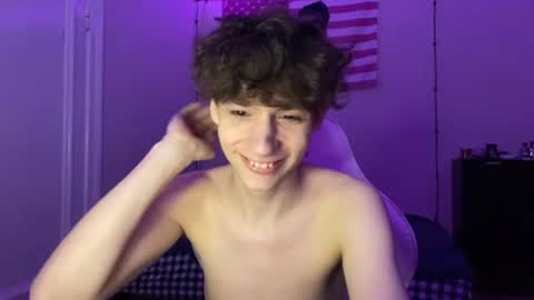 Snapshot of thomas617826 chatting on July 8, 7:07 pm Thomas Hill online show from July 8, 7:07 pm