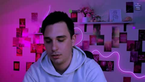 thomas_crow online show from April 21, 1:42 am