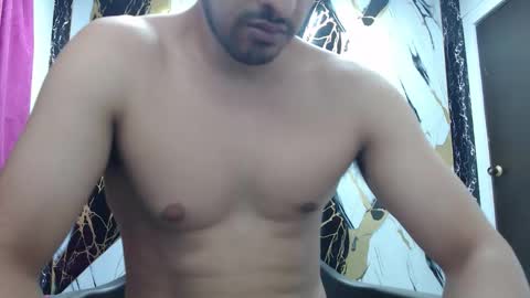Snapshot of thomas_neuman chatting on February 12, 8:15 pm Thomas online show from February 12, 8:15 pm