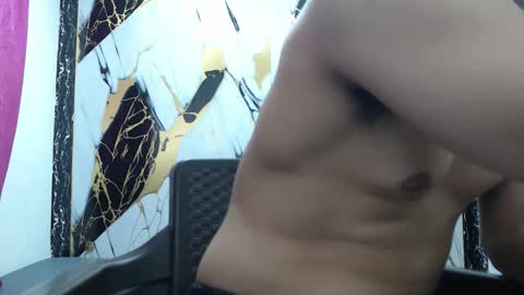 Snapshot of thomas_neuman chatting on April 2, 5:54 pm Thomas online show from April 2, 5:54 pm
