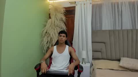 Thomas Valkov online show from April 18, 11:25 am