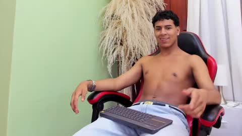 Thomas Valkov online show from April 20, 11:24 am
