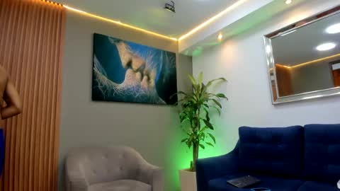 Thomas Valkov online show from April 24, 11:56 am