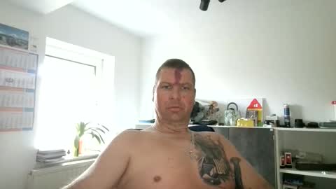 Snapshot of thomsen1478 chatting on February 12, 12:11 pm thomsen1478 online show from February 12, 12:11 pm