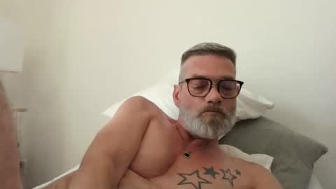 Tom online show from April 3, 1:20 pm