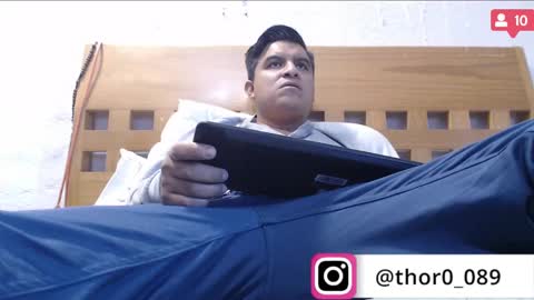 thor0200 online show from January 29, 5:56 pm