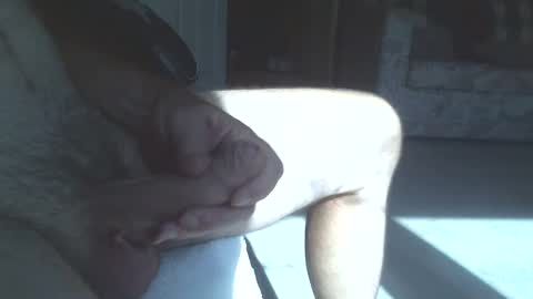 Snapshot of throbbing4u2nite chatting on October 5, 3:54 pm throbbing4u2nite online show from October 5, 3:54 pm