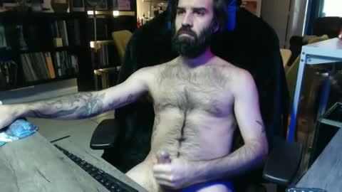 The Italian online show from April 3, 5:55 pm