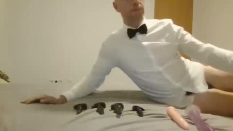 tieboy1991 online show from December 7, 10:06 pm