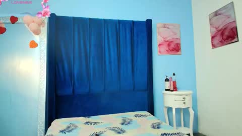 Snapshot of tifanibrown chatting on March 3, 2:12 pm Tifani brown online show from March 3, 2:12 pm