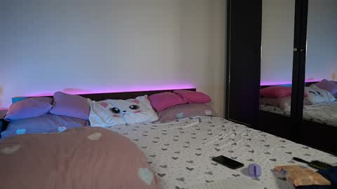 Tiffany online show from April 8, 8:42 pm