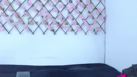 Tiffany online show from March 27, 1:44 pm