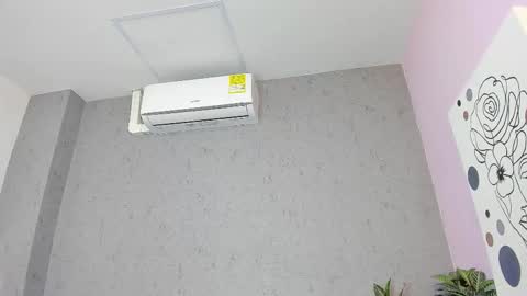 tiffany_mendez online show from February 21, 12:06 pm