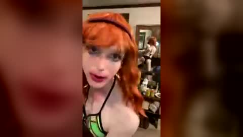 tiffanycase384727 online show from July 4, 12:50 am