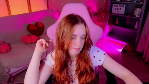 Snapshot of tiffanyvex chatting on July 30, 1:54 pm Tiffany online show from July 30, 1:54 pm