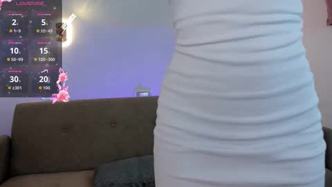 Snapshot of tifi_tifi chatting on January 18, 11:52 pm Tifany online show from January 18, 11:52 pm