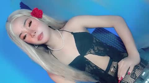tight_elliana online show from November 16, 2:06 am