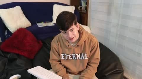 Camilo online show from February 26, 1:15 am