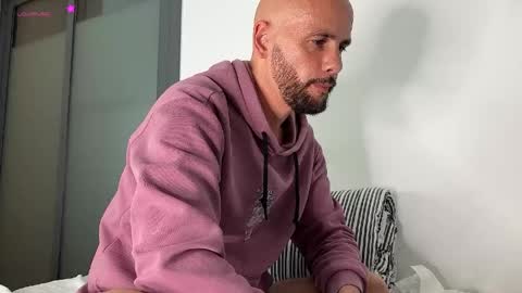 Tim Beard online show from April 12, 11:43 pm