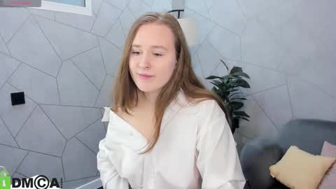 Stella online show from February 8, 10:40 am